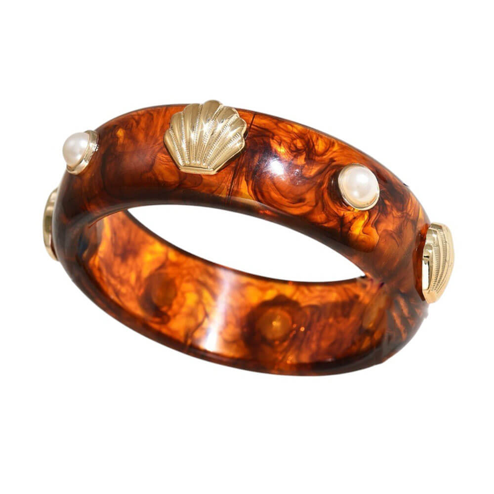 seashell oversized bracelet boogzel clothing