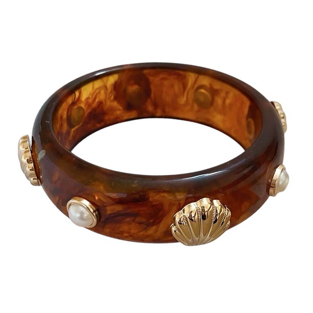 seashell oversized bracelet boogzel clothing