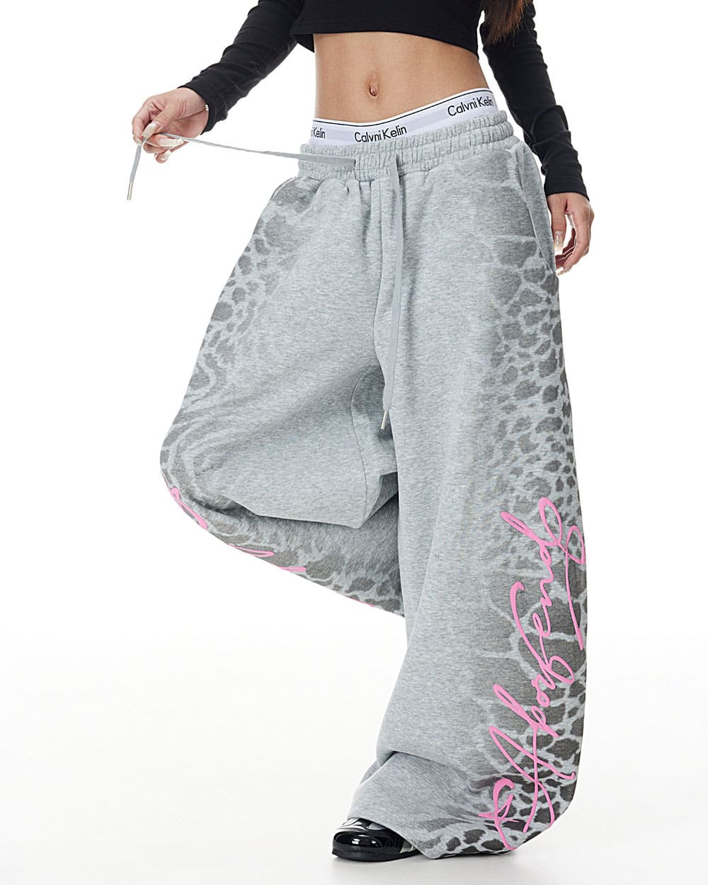 skater girl leopard print sweatpants boogzel clothing