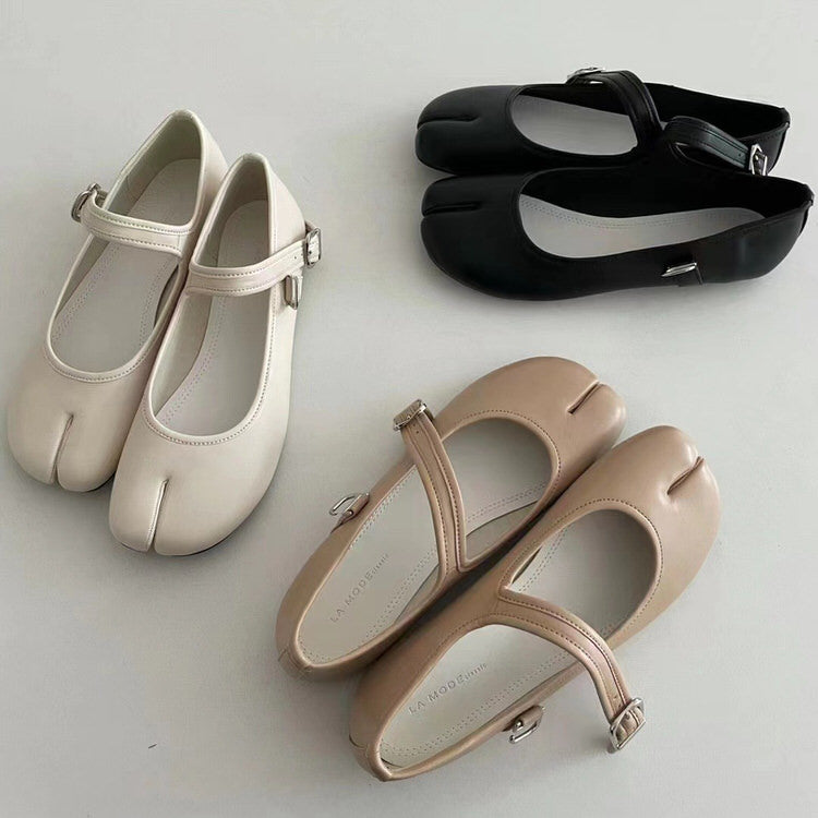 Split-Toe Tabi Ballet Flats