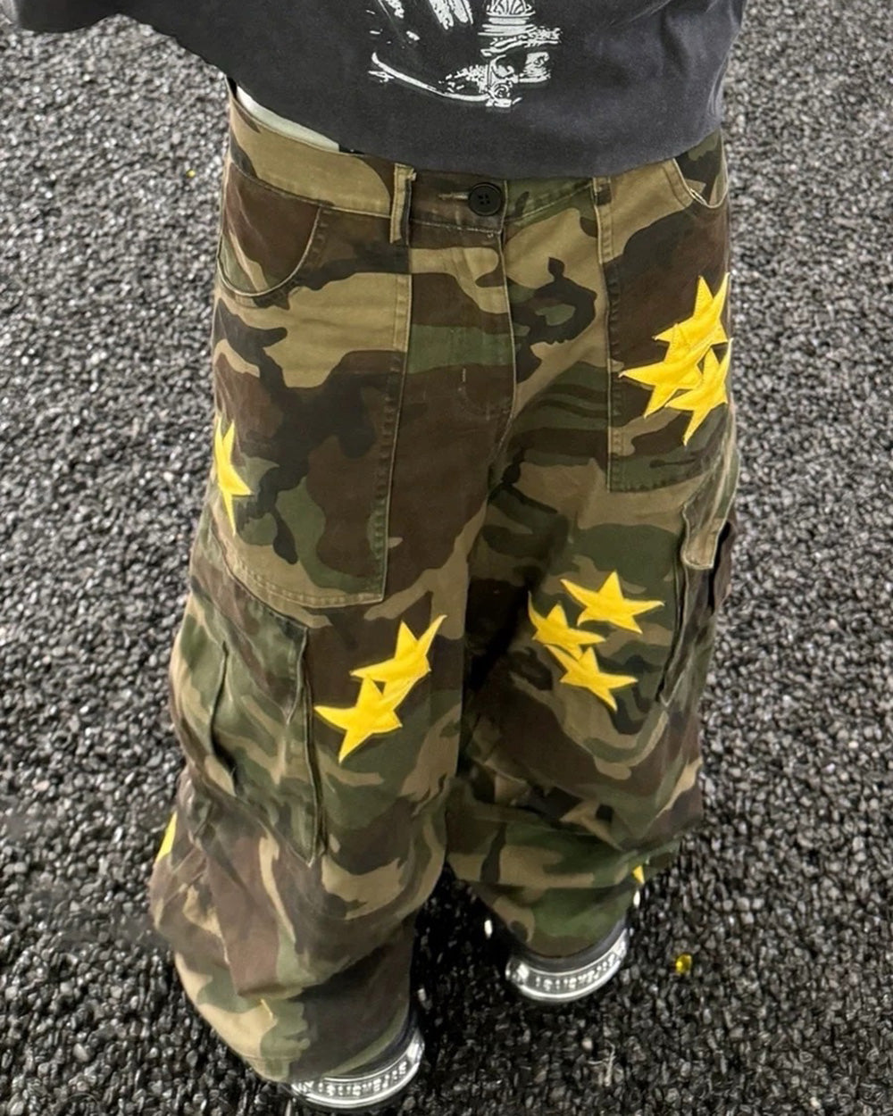 star patch camo cargo pants boogzel clothing