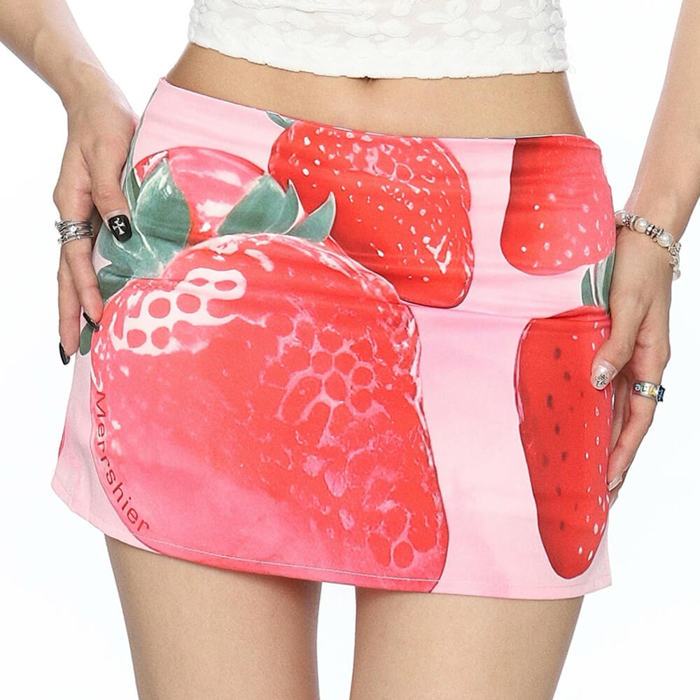 strawberry print y2k mini skirt boogzel clothing
