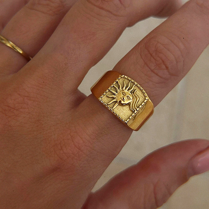 sun gold ring boogzel clothing