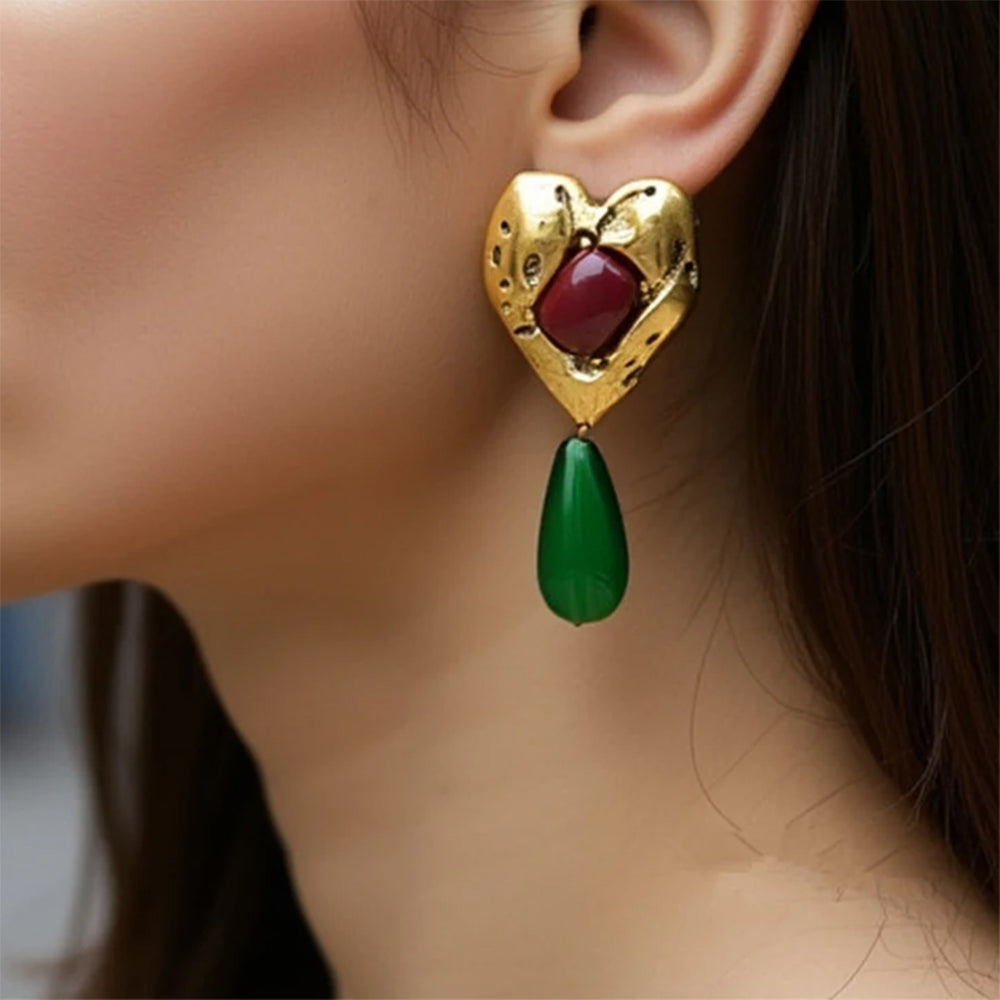 vintage chunky heart earrings boogzel clothing