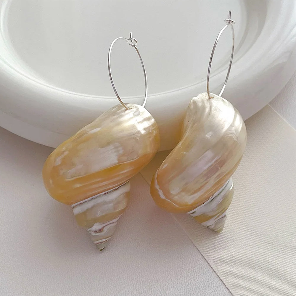 vintage style seashell earrings boogzel clothing