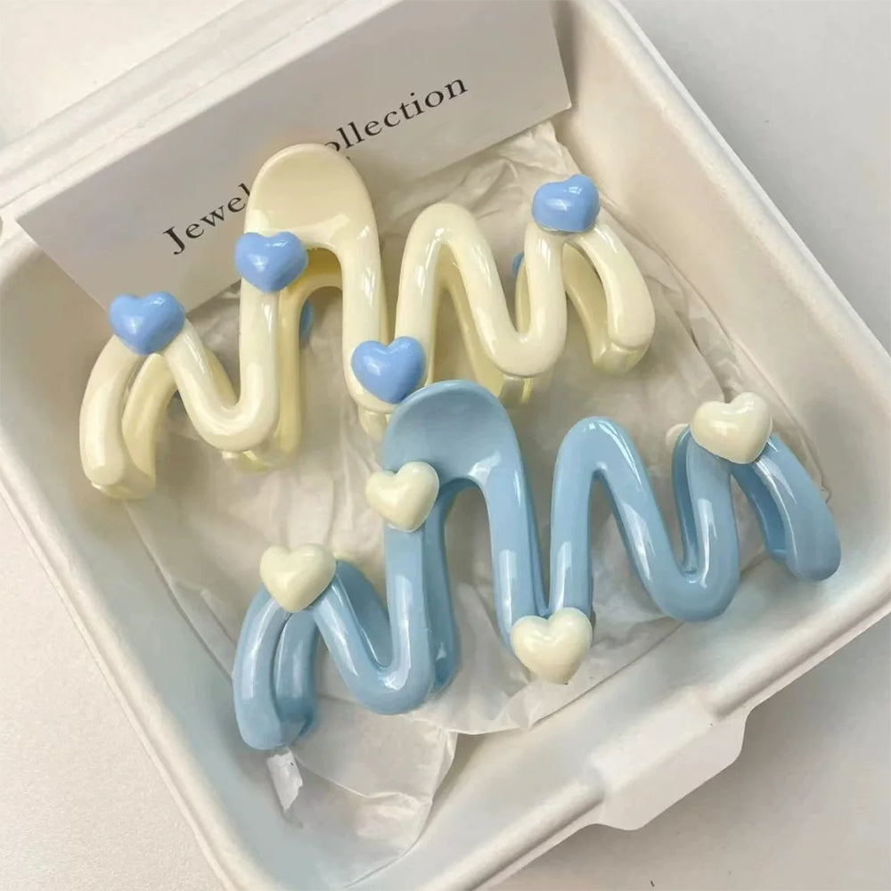 wave shaped hair claw boogzel clothing