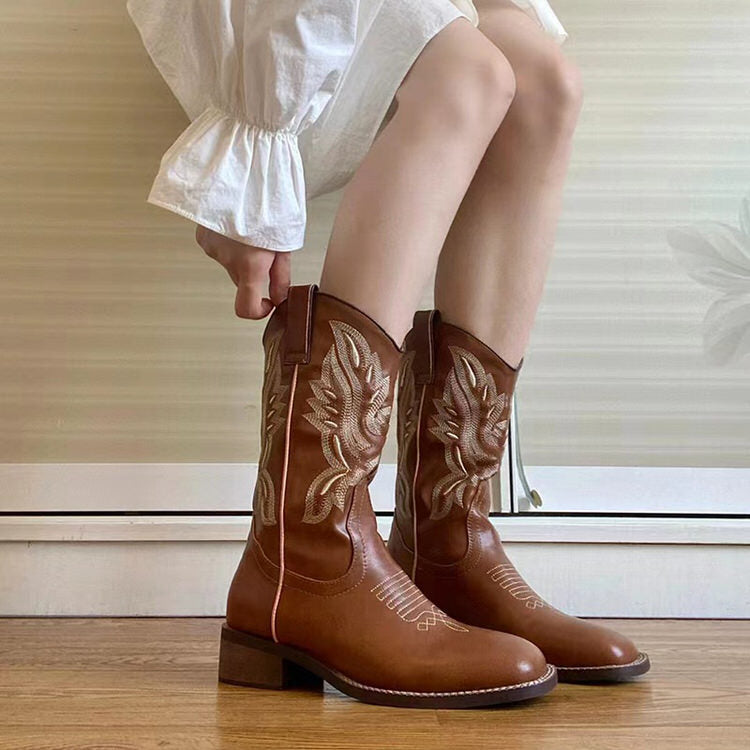 brown cowboy boots aesthetic, western boots women